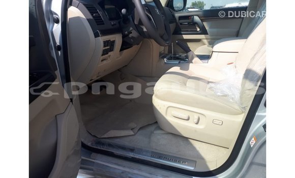 Buy Import Toyota Land Cruiser Other Car in Import - Dubai in Enga Buy Import Toyota Land Cruiser Other Car in Import - Dubai in Enga