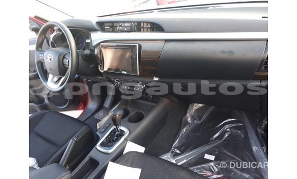Acheter Import Voiture Toyota Hilux Rouge à Import - Dubai, Enga Acheter Import Voiture Toyota Hilux Rouge à Import - Dubai, Enga