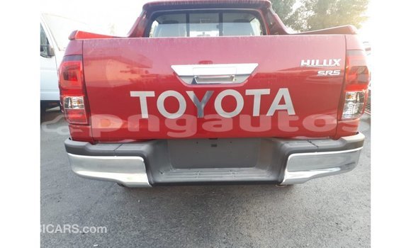 Acheter Import Voiture Toyota Hilux Rouge à Import - Dubai, Enga Acheter Import Voiture Toyota Hilux Rouge à Import - Dubai, Enga