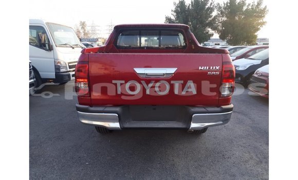Acheter Import Voiture Toyota Hilux Rouge à Import - Dubai, Enga Acheter Import Voiture Toyota Hilux Rouge à Import - Dubai, Enga