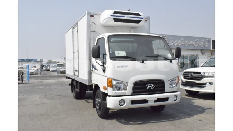 Big with watermark hyundai accent enga import dubai 4579