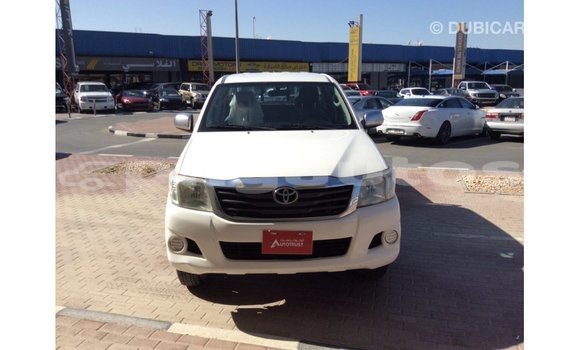 Buy Import Toyota Hilux White Car in Import - Dubai in Enga Buy Import Toyota Hilux White Car in Import - Dubai in Enga