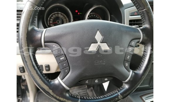 Buy Import Mitsubishi Pajero Black Car in Import - Dubai in Enga Buy Import Mitsubishi Pajero Black Car in Import - Dubai in Enga