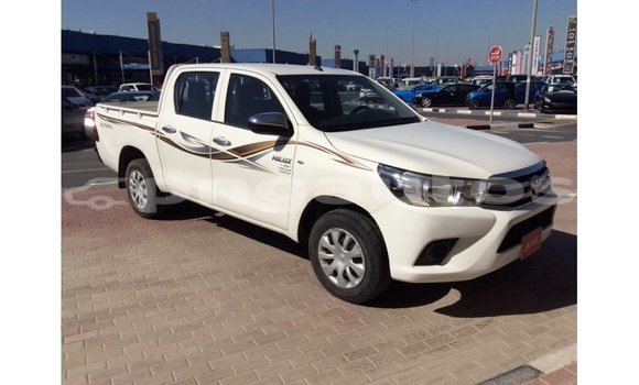 Buy Import Toyota Hilux White Car in Import - Dubai in Enga Buy Import Toyota Hilux White Car in Import - Dubai in Enga