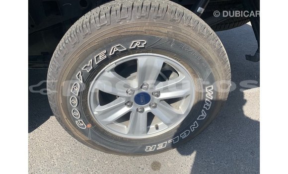 Buy Import Ford Club Wagon Black Car in Import - Dubai in Enga Buy Import Ford Club Wagon Black Car in Import - Dubai in Enga