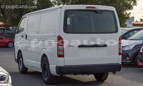 Acheter Import Voiture Toyota Hiace Blanc à Import - Dubai, Enga Acheter Import Voiture Toyota Hiace Blanc à Import - Dubai, Enga