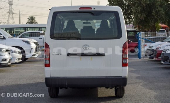 Acheter Import Voiture Toyota Hiace Blanc à Import - Dubai, Enga Acheter Import Voiture Toyota Hiace Blanc à Import - Dubai, Enga