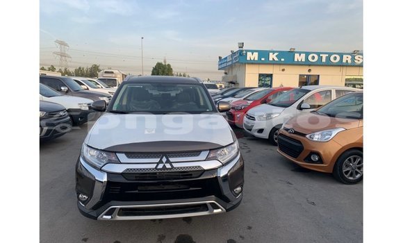 Buy Import Mitsubishi Outlander Brown Car in Import - Dubai in Enga Buy Import Mitsubishi Outlander Brown Car in Import - Dubai in Enga