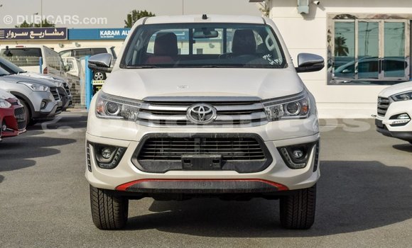 Buy Import Toyota Hilux White Car in Import - Dubai in Enga Buy Import Toyota Hilux White Car in Import - Dubai in Enga