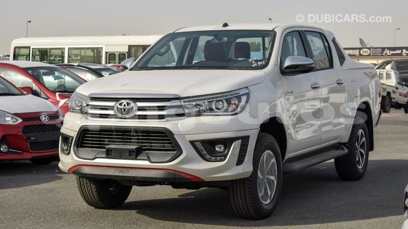Big with watermark toyota hilux enga import dubai 4604