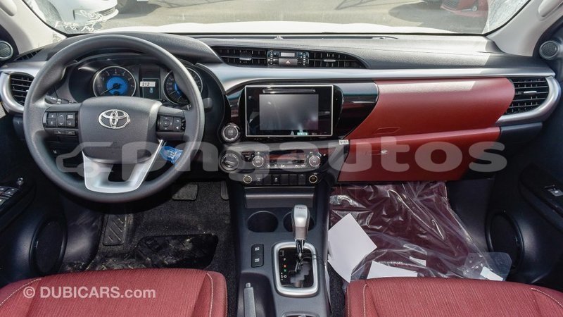 Big with watermark toyota hilux enga import dubai 4604