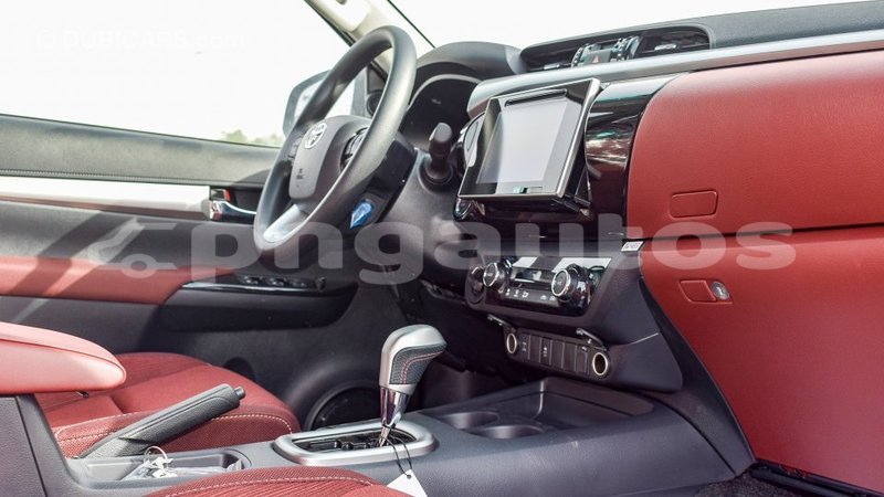 Big with watermark toyota hilux enga import dubai 4604