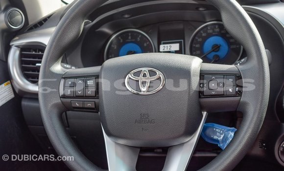 Buy Import Toyota Hilux White Car in Import - Dubai in Enga Buy Import Toyota Hilux White Car in Import - Dubai in Enga
