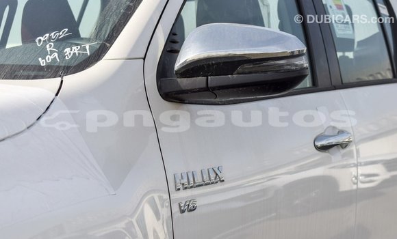 Buy Import Toyota Hilux White Car in Import - Dubai in Enga Buy Import Toyota Hilux White Car in Import - Dubai in Enga