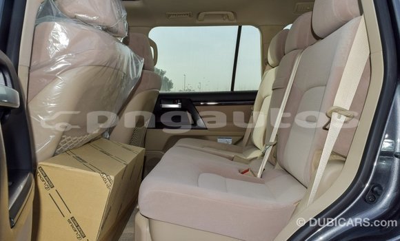 Buy Import Toyota Land Cruiser Other Car in Import - Dubai in Enga Buy Import Toyota Land Cruiser Other Car in Import - Dubai in Enga