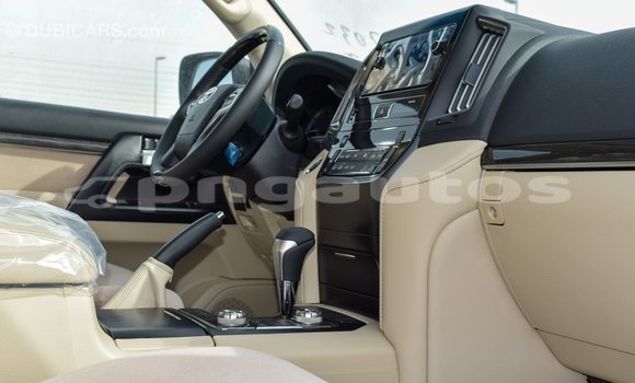 Buy Import Toyota Land Cruiser Other Car in Import - Dubai in Enga Buy Import Toyota Land Cruiser Other Car in Import - Dubai in Enga
