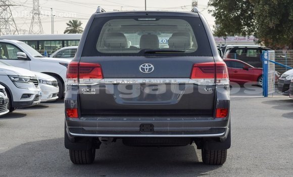 Buy Import Toyota Land Cruiser Other Car in Import - Dubai in Enga Buy Import Toyota Land Cruiser Other Car in Import - Dubai in Enga