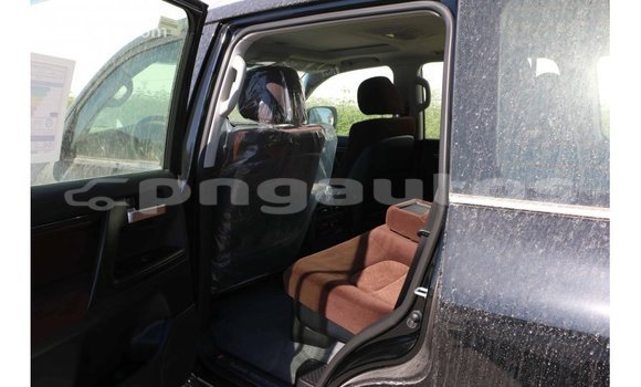 Buy Import Toyota Land Cruiser Black Car in Import - Dubai in Enga Buy Import Toyota Land Cruiser Black Car in Import - Dubai in Enga
