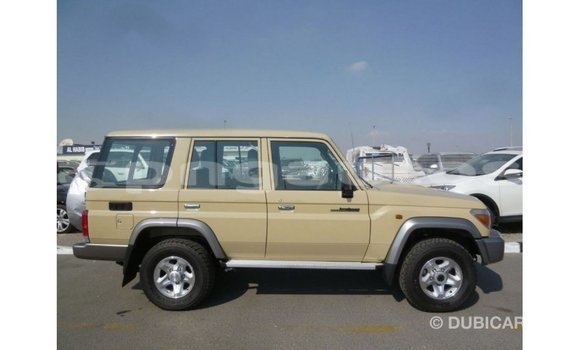 Buy Import Toyota Land Cruiser Beige Car in Import - Dubai in Enga Buy Import Toyota Land Cruiser Beige Car in Import - Dubai in Enga