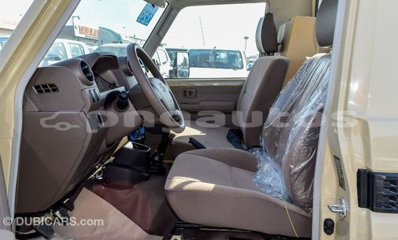 Buy Import Toyota Land Cruiser Beige Car in Import - Dubai in Enga Buy Import Toyota Land Cruiser Beige Car in Import - Dubai in Enga