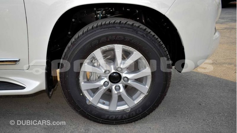 Big with watermark toyota land cruiser enga import dubai 4627