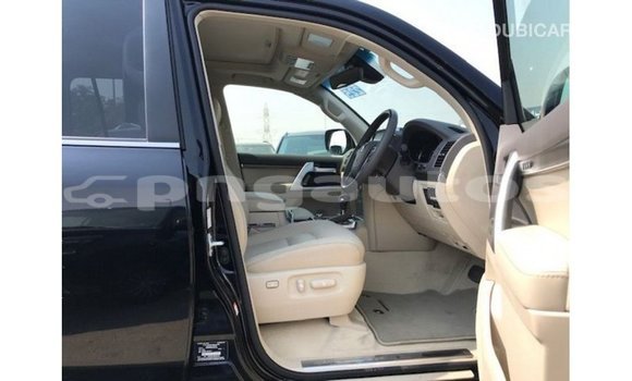 Buy Import Toyota Land Cruiser Black Car in Import - Dubai in Enga Buy Import Toyota Land Cruiser Black Car in Import - Dubai in Enga