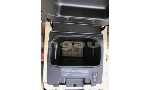 Buy Import Toyota Land Cruiser Black Car in Import - Dubai in Enga Buy Import Toyota Land Cruiser Black Car in Import - Dubai in Enga