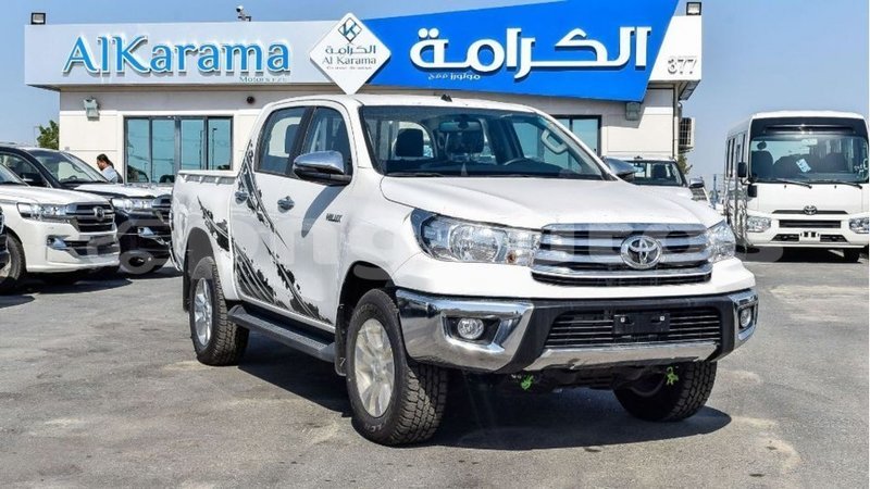 Big with watermark toyota hilux enga import dubai 4635