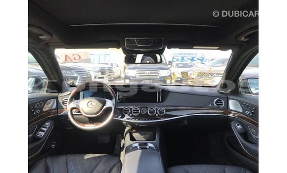 Buy Import Mercedes-Benz 190 Black Car in Import - Dubai in Enga Buy Import Mercedes-Benz 190 Black Car in Import - Dubai in Enga