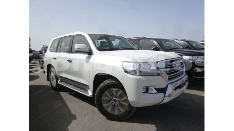Big with watermark toyota land cruiser enga import dubai 4640