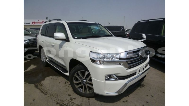 Big with watermark toyota land cruiser enga import dubai 4641