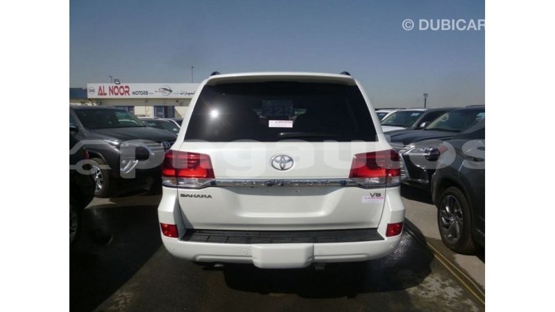 Big with watermark toyota land cruiser enga import dubai 4642