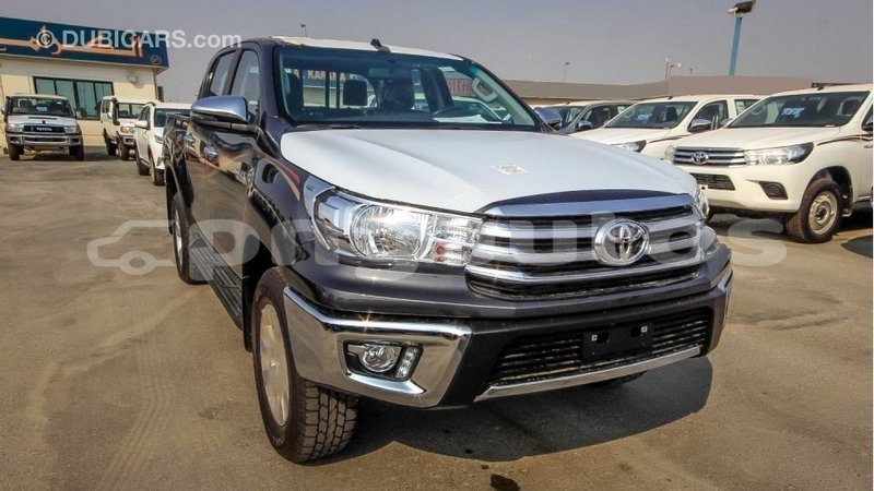 Big with watermark toyota hilux enga import dubai 4646
