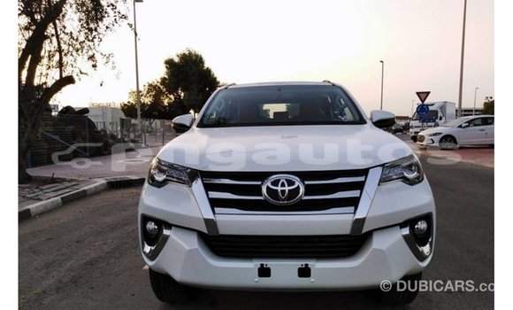 Buy Import Toyota Fortuner White Car in Import - Dubai in Enga Buy Import Toyota Fortuner White Car in Import - Dubai in Enga