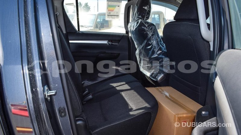 Big with watermark toyota hilux enga import dubai 4649