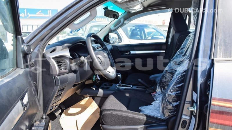 Big with watermark toyota hilux enga import dubai 4649