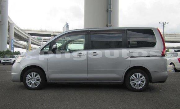 Buy Used Nissan Serena Other Car in Monara in Madang Buy Used Nissan Serena Other Car in Monara in Madang