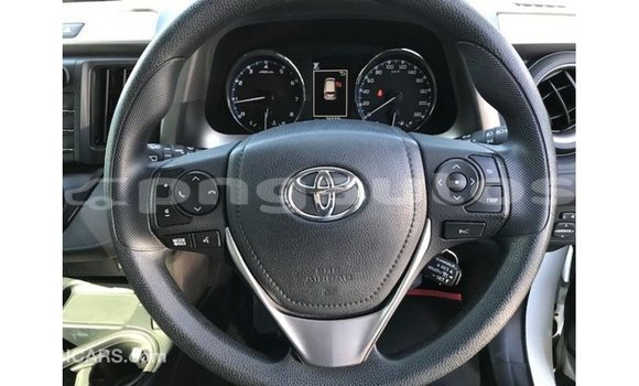Buy Import Toyota 4Runner White Car in Import - Dubai in Enga Buy Import Toyota 4Runner White Car in Import - Dubai in Enga
