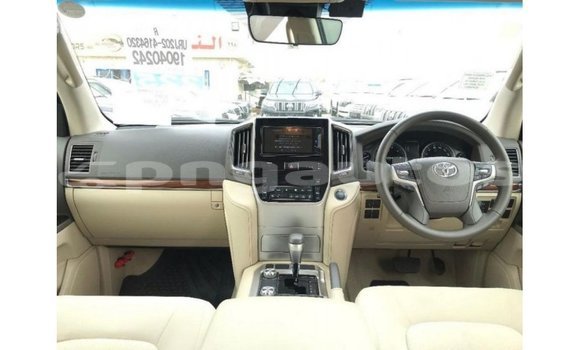 Buy Import Toyota Land Cruiser Other Car in Import - Dubai in Enga Buy Import Toyota Land Cruiser Other Car in Import - Dubai in Enga