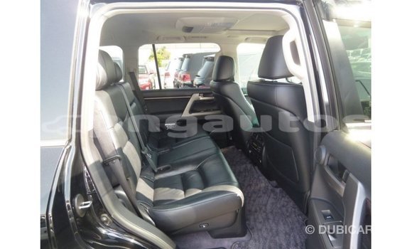Buy Import Toyota Land Cruiser Black Car in Import - Dubai in Enga Buy Import Toyota Land Cruiser Black Car in Import - Dubai in Enga