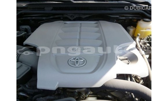 Buy Import Toyota Land Cruiser Other Car in Import - Dubai in Enga Buy Import Toyota Land Cruiser Other Car in Import - Dubai in Enga