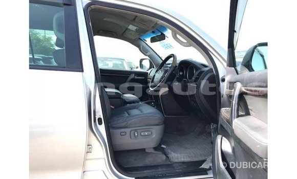 Buy Import Toyota Land Cruiser Other Car in Import - Dubai in Enga Buy Import Toyota Land Cruiser Other Car in Import - Dubai in Enga