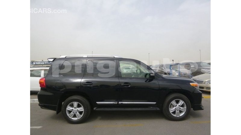 Big with watermark toyota land cruiser enga import dubai 4674