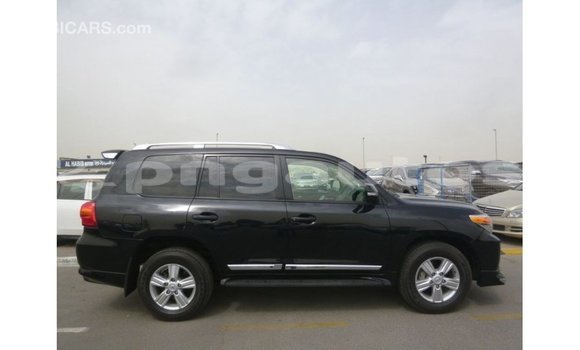Buy Import Toyota Land Cruiser Black Car in Import - Dubai in Enga Buy Import Toyota Land Cruiser Black Car in Import - Dubai in Enga