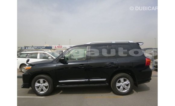 Buy Import Toyota Land Cruiser Black Car in Import - Dubai in Enga Buy Import Toyota Land Cruiser Black Car in Import - Dubai in Enga