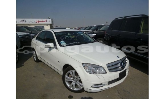 Buy Import Mercedes-Benz 200 White Car in Import - Dubai in Enga Buy Import Mercedes-Benz 200 White Car in Import - Dubai in Enga