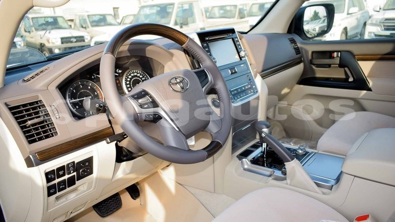 Big with watermark toyota land cruiser enga import dubai 4677