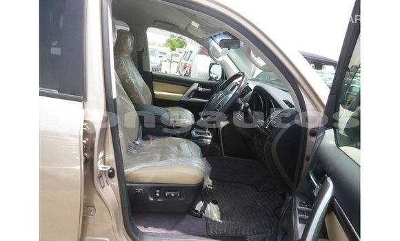 Buy Import Toyota Land Cruiser Other Car in Import - Dubai in Enga Buy Import Toyota Land Cruiser Other Car in Import - Dubai in Enga