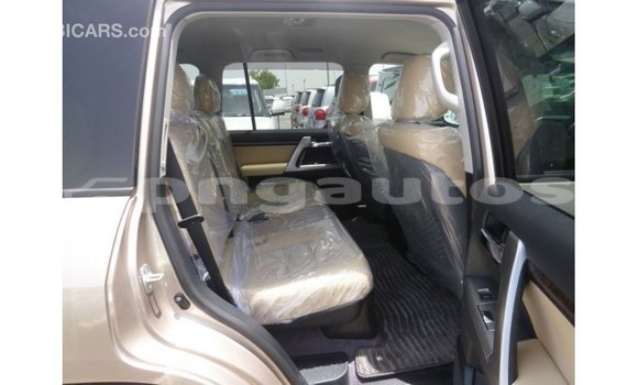 Buy Import Toyota Land Cruiser Other Car in Import - Dubai in Enga Buy Import Toyota Land Cruiser Other Car in Import - Dubai in Enga
