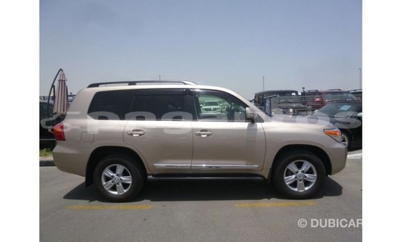 Buy Import Toyota Land Cruiser Other Car in Import - Dubai in Enga Buy Import Toyota Land Cruiser Other Car in Import - Dubai in Enga